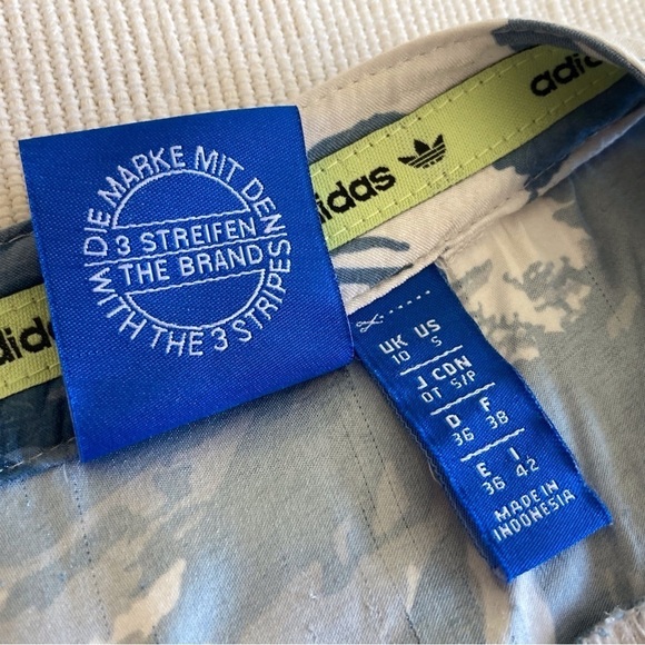 ADIDAS Floral Romper Shorts Size Small - Picture 6 of 11